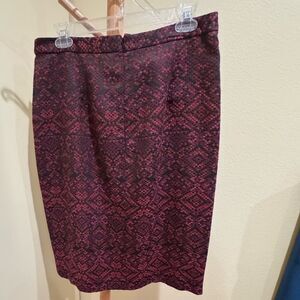 Halogen Elegant Patterned Skirt - burgundy and Black tweed style, lined.